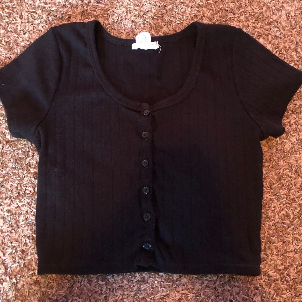 Tillys Black button cropped shirt
